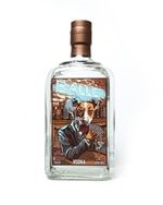 Baller Vodka flaske med dobbeltsidet gadekunstetiket fra London